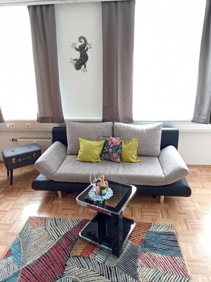 City Apartmentstudio Mit Tiefgarage Free Parking Graz Exterior foto